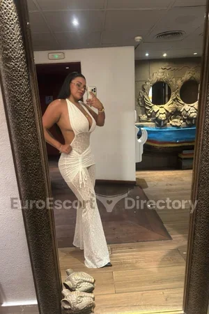 Luna Euro Escort