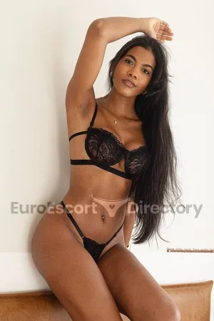 Nathy escort