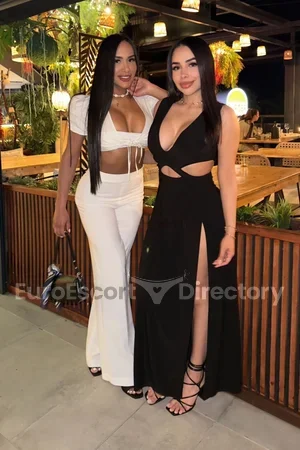 Isa Roxi duo with girl Euro Escort