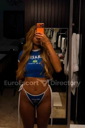 Julia Euro Escort
