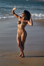 Dhara Oliver