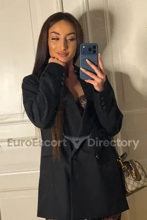 Emm Euro Escort