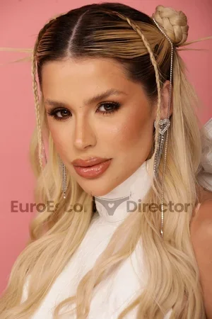 Khloe