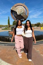 Isa Roxi duo with girl