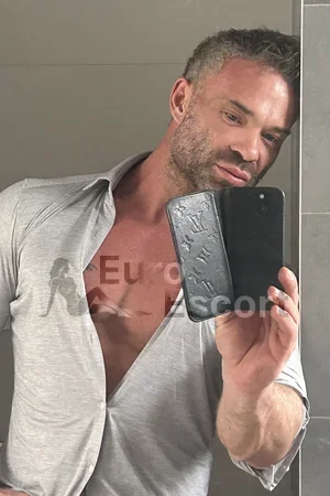 Sam Prague male escort escort