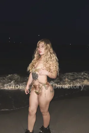 Bella Woolf Euro Escort