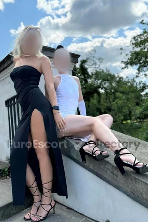 Mia Kira duo with girl
