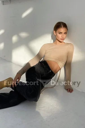 Paola Euro Escort