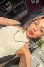 Mia