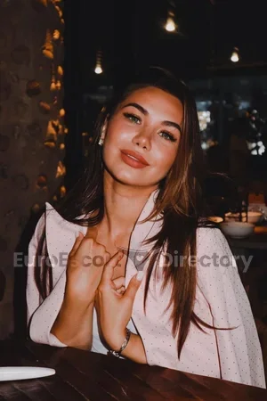 Gabriela escort