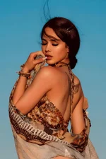 Mia