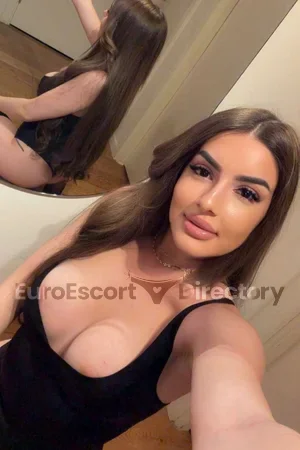 Martina Euro Escort