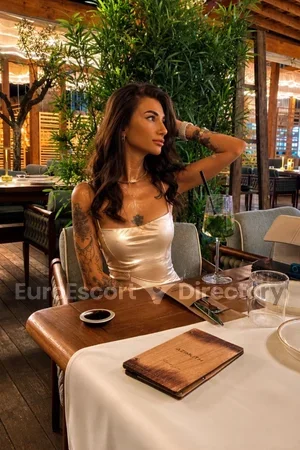 Selena Euro Escort