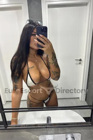 Mia
