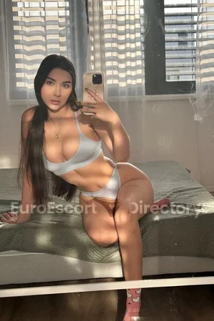 Luna Euro Escort