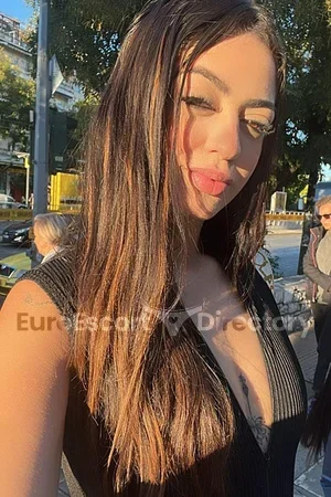 Gloria Euro Escort