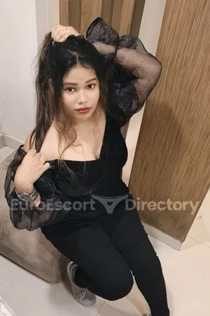 Teena Euro Escort