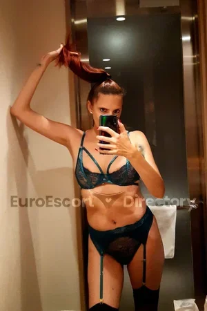 Katie Euro Escort