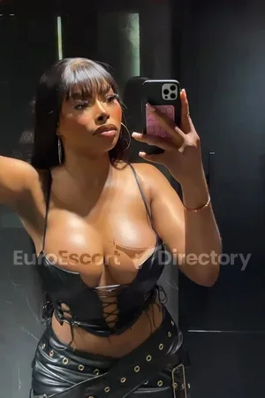 Barbi Tee escort