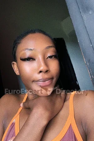 Prettiee Euro Escort