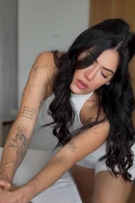 Julie Masseuse