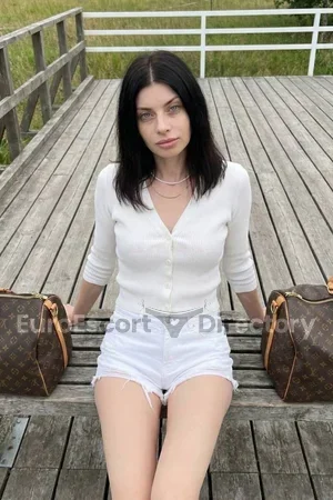 Arina escort