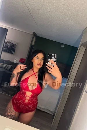 Mia Euro Escort