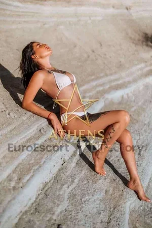 TAISIA STARS Euro Escort