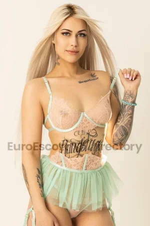 Kris Euro Escort