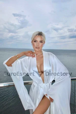 Juliana Euro Escort