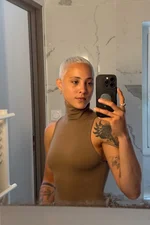 Leika B