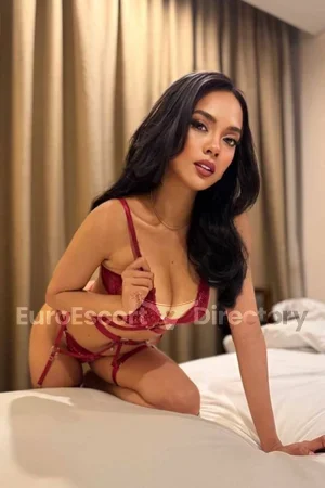 Alina Euro Escort