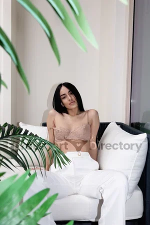 Karina Euro Escort
