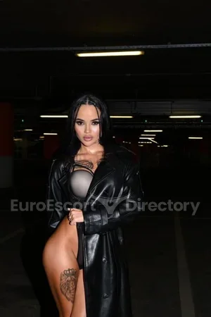 Niki Euro Escort