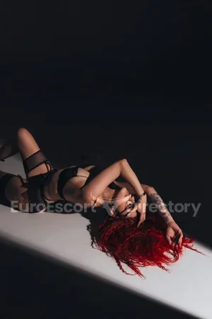 Molly Euro Escort