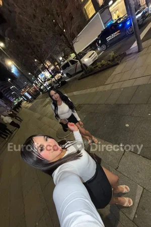 Mia Camilita duo with girl Euro Escort