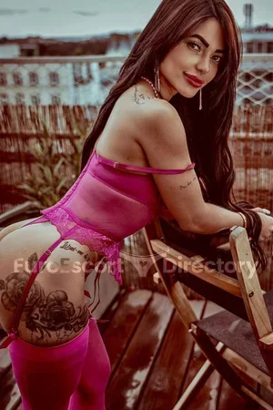 Daniele Vieira escort