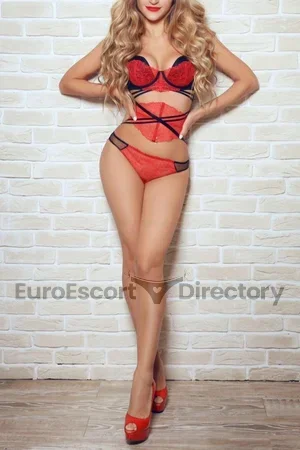 Sandra escort