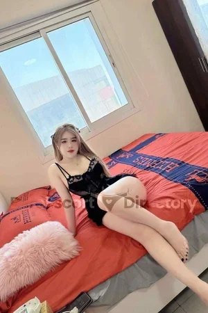 Pe Kaa duo with girl Euro Escort