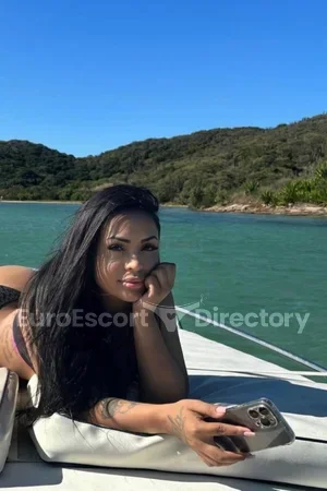 Yris escort
