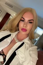 Dominatrix Lilith