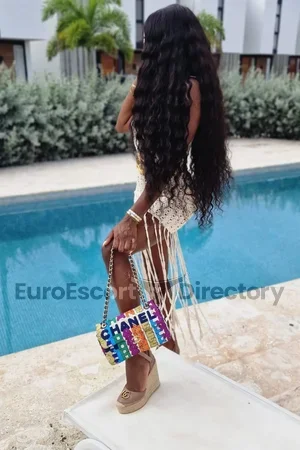 Smukke Naomi Masseuse Euro Escort