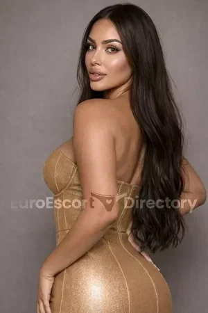 Lucy Euro Escort