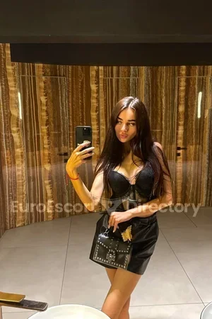 Lina escort