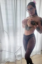 Heidi Vn Horny Pornstar