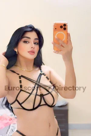 Sara Euro Escort