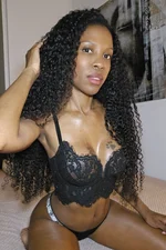 Smukke Naomi Masseuse