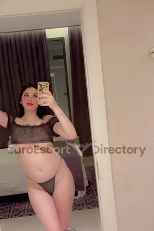 Safae Euro Escort