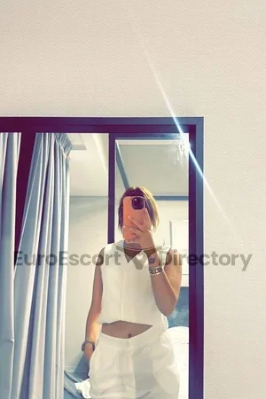 Ghazal Euro Escort