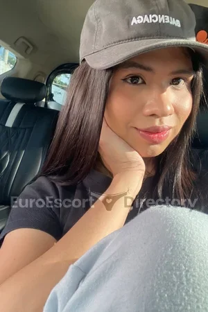Bella Simon Euro Escort